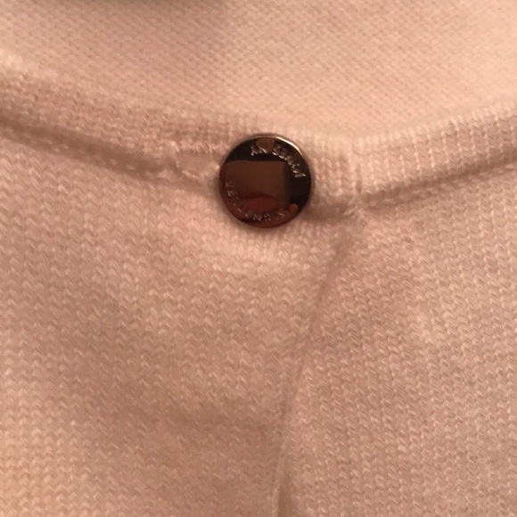 Cardigan White - Picture 5 of 5